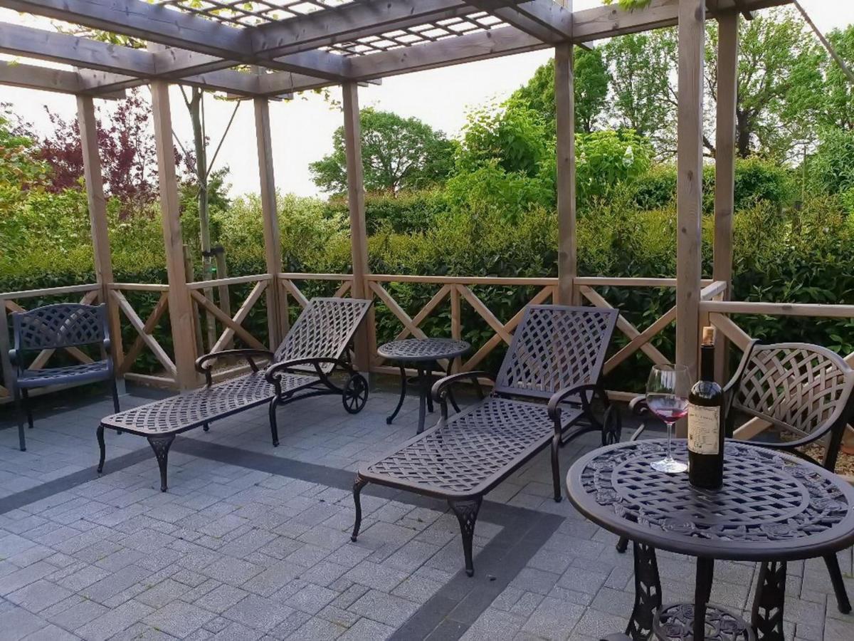 B&B Secret Garden Adults Only Voeren Exteriér fotografie