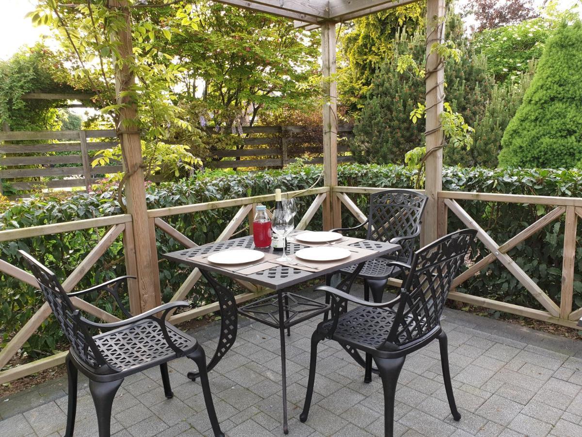 B&B Secret Garden Adults Only Voeren Exteriér fotografie
